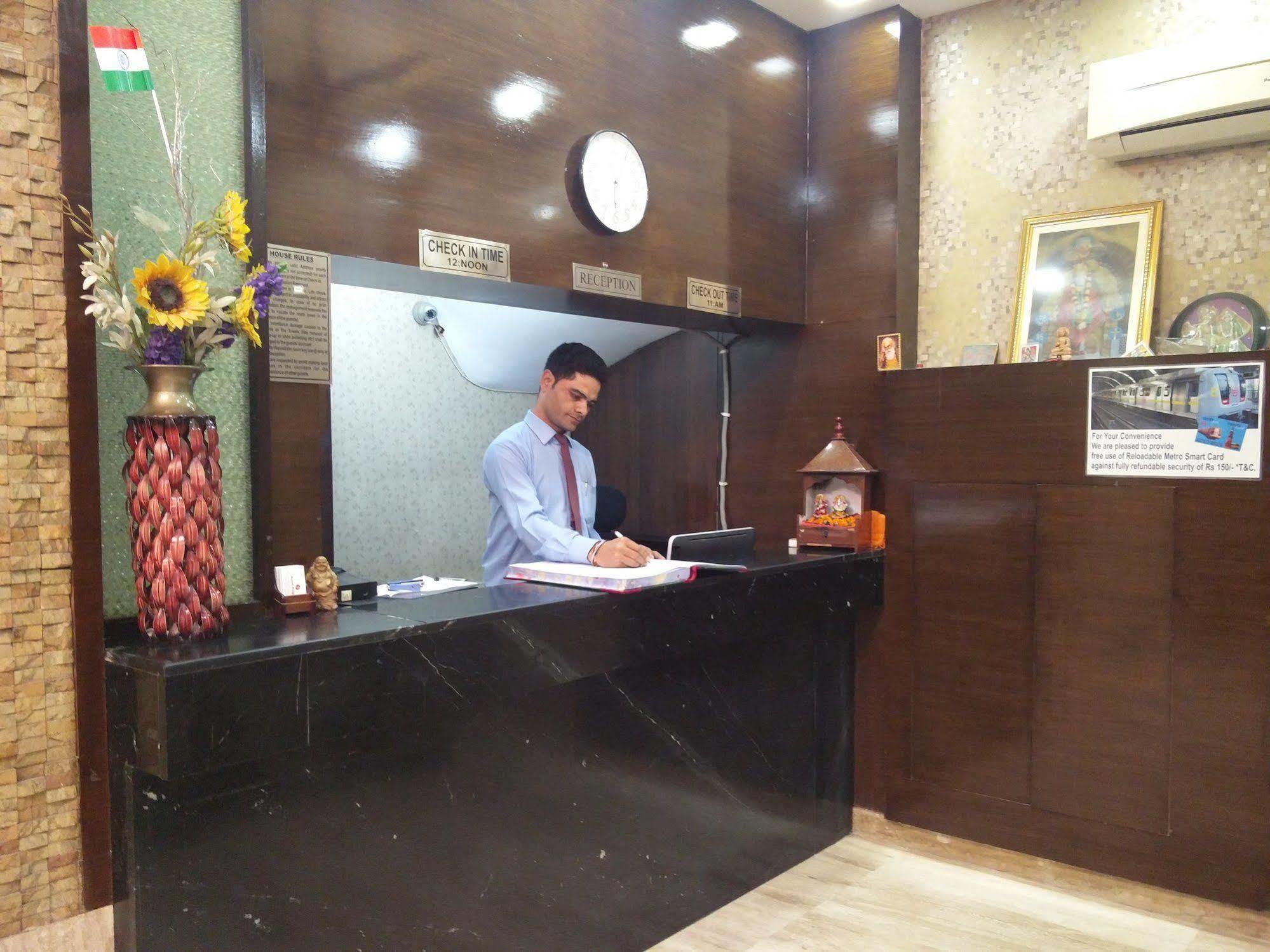 Rupam Hotel Delhi  Eksteriør bilde